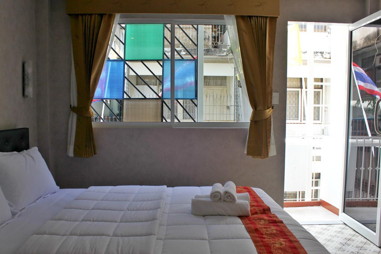 Everest Boutique Hotel Bangkok Bagian luar foto