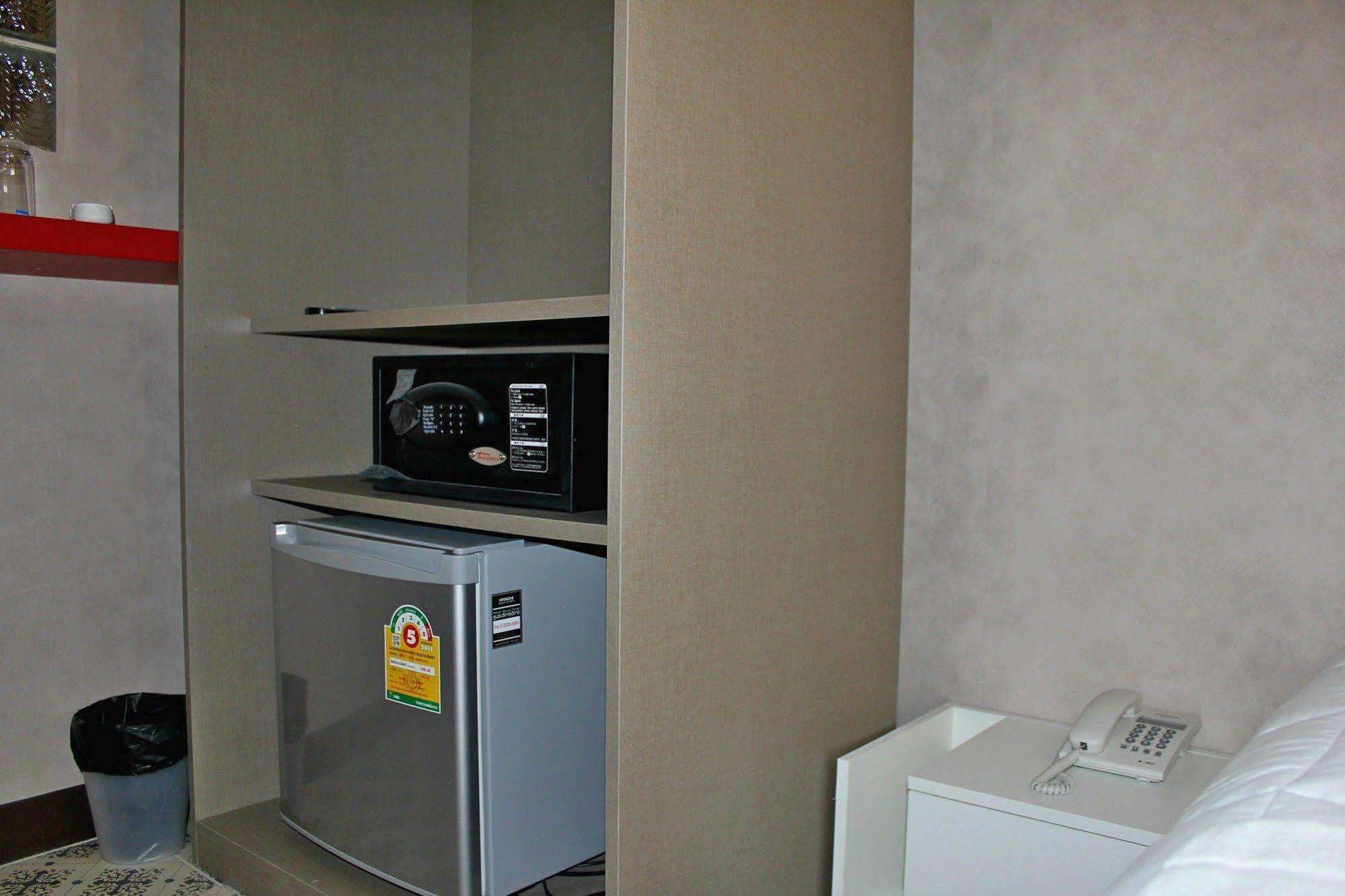 Everest Boutique Hotel Bangkok Bagian luar foto
