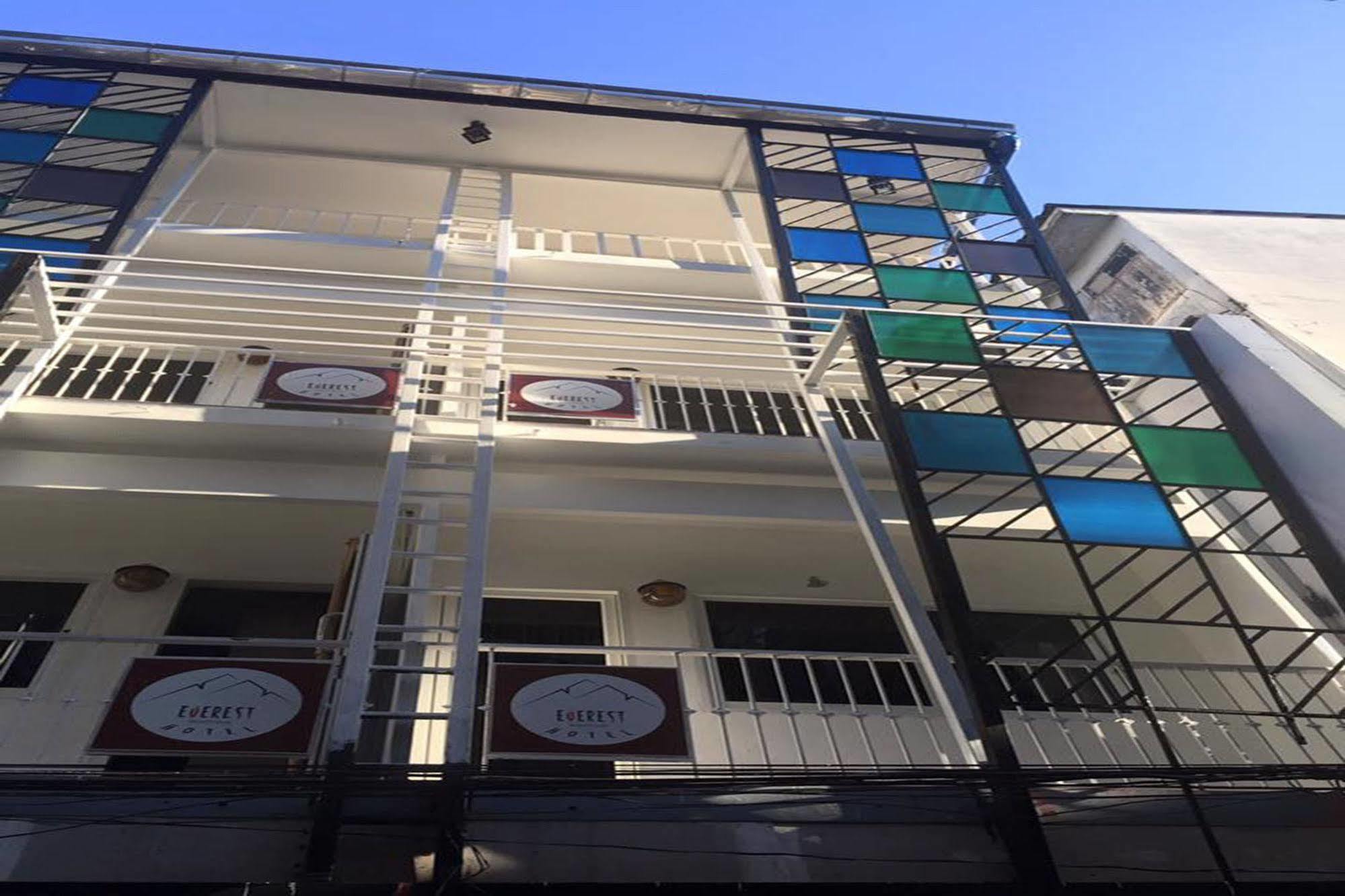 Everest Boutique Hotel Bangkok Bagian luar foto