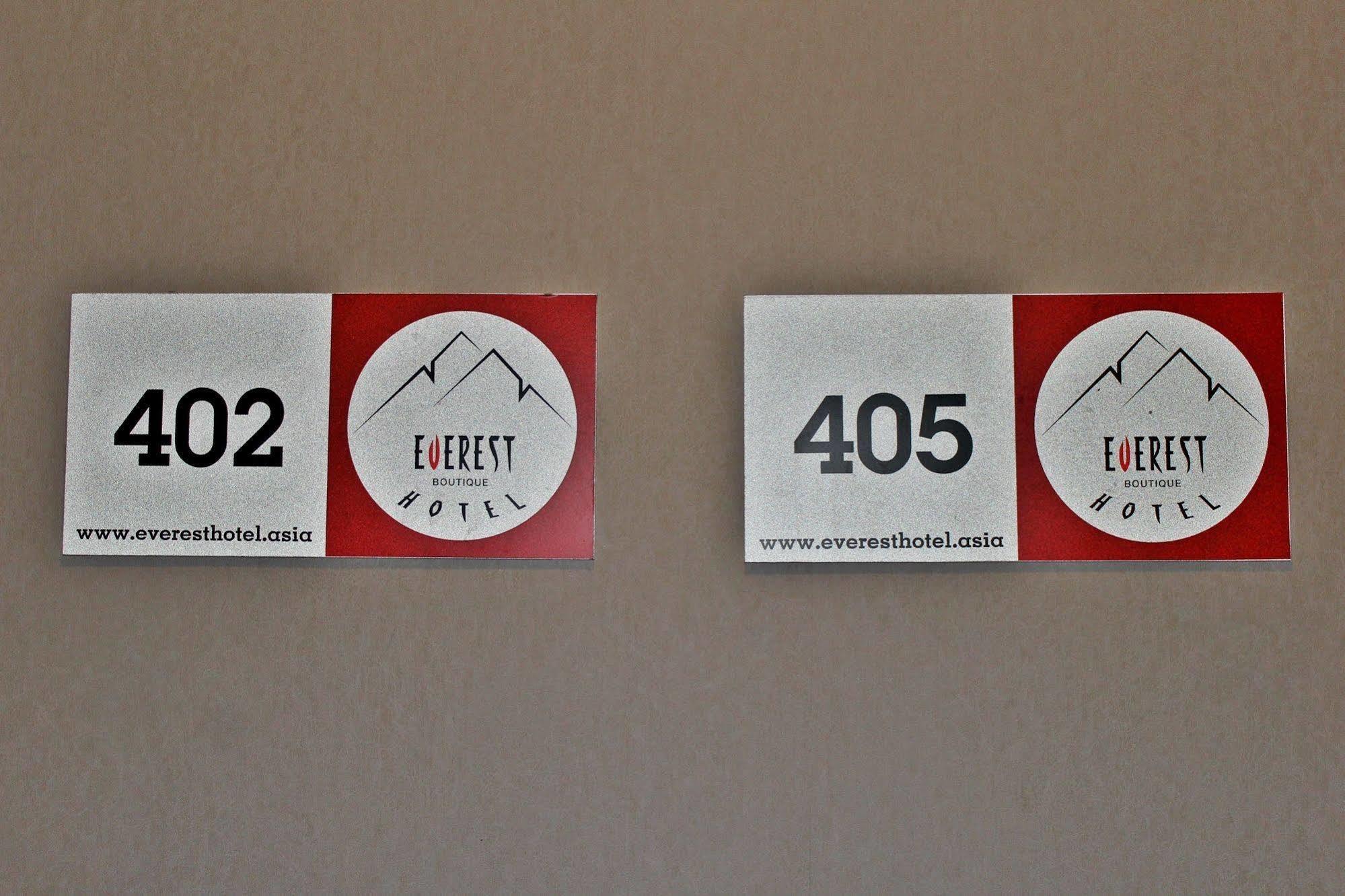Everest Boutique Hotel Bangkok Bagian luar foto